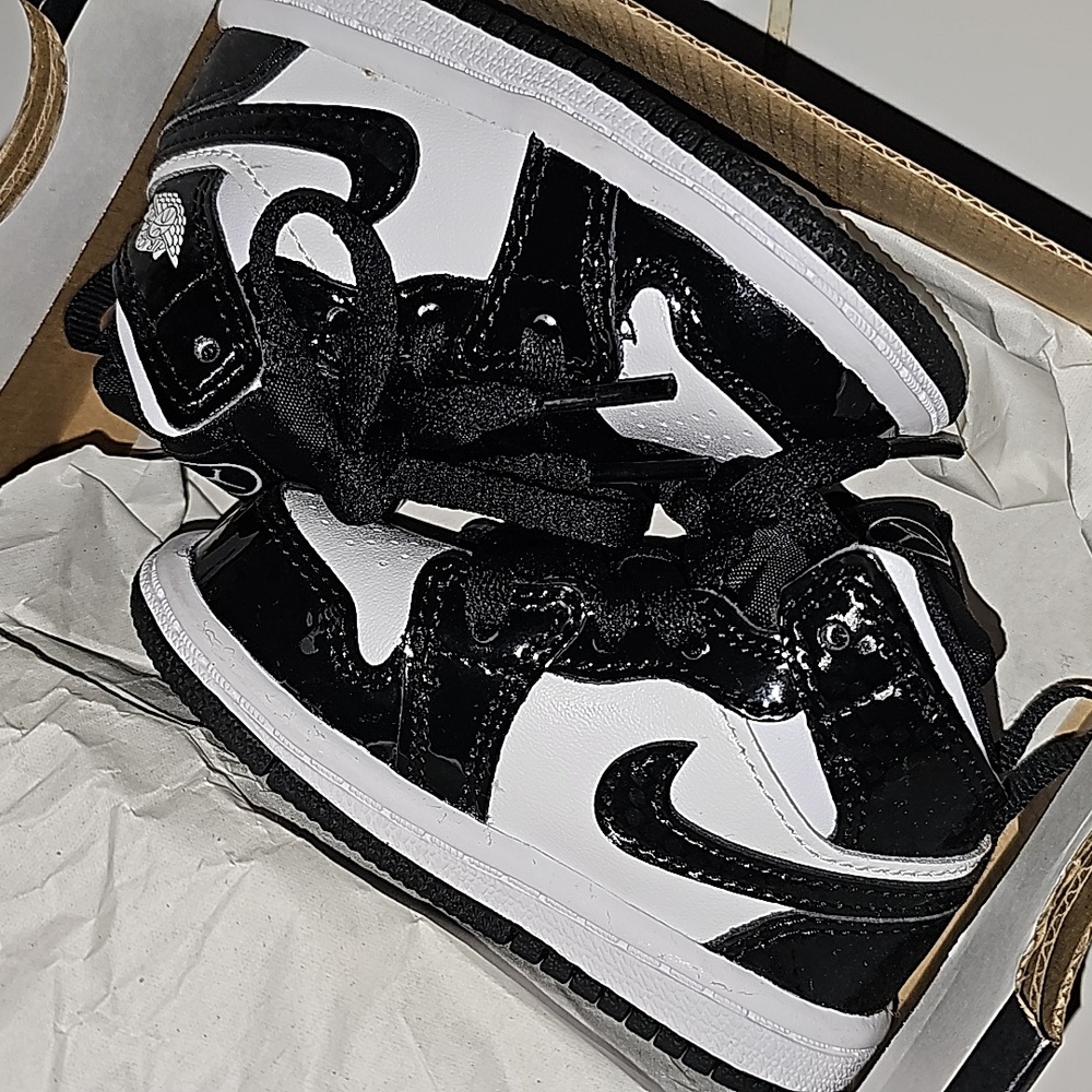 COPY - Jordan 1 Mids for Toddlers